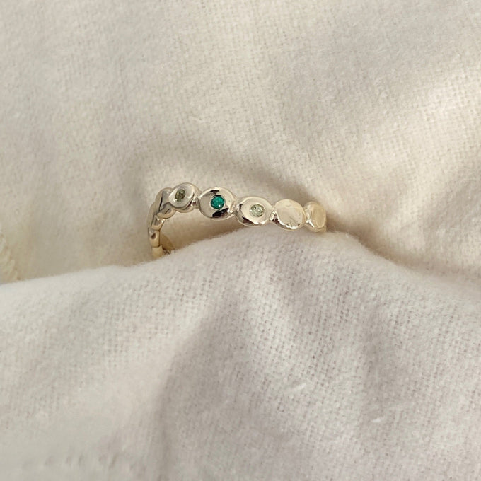Pebble Stone Circuit Ring | Solid Yellow Gold