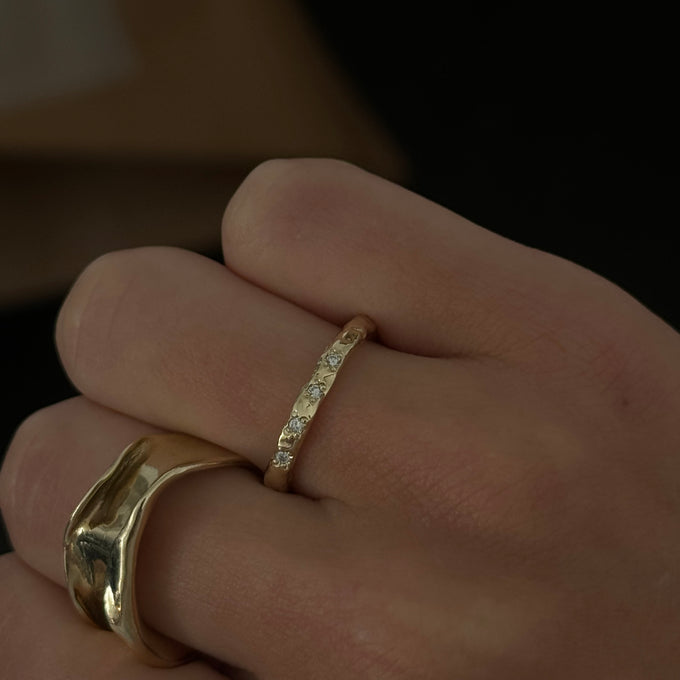 Hammered Stone Ring | Solid Yellow Gold