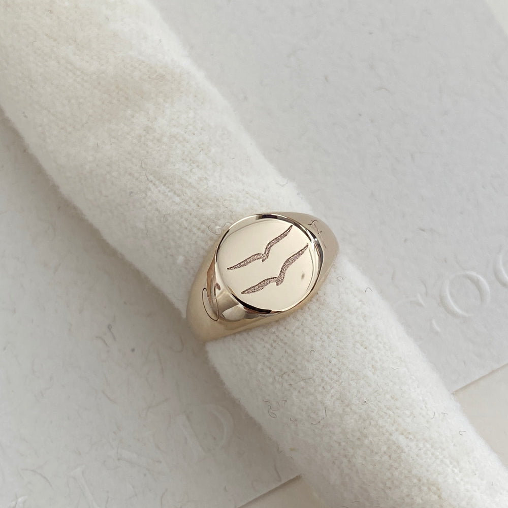 Signature Signet Ring | Yellow Gold