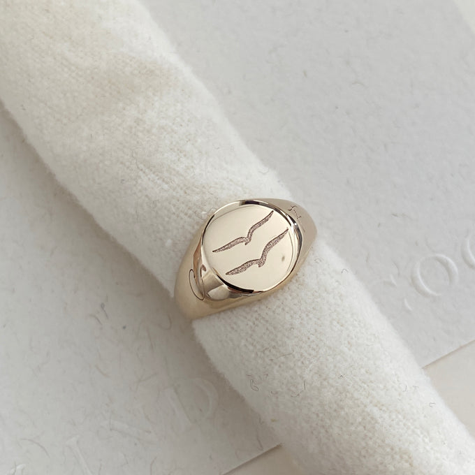 Signature Signet Ring | Yellow Gold