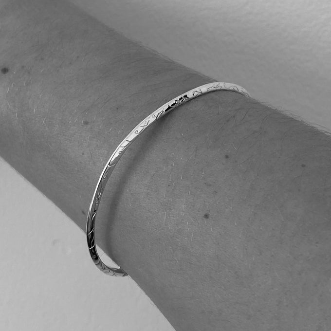 Birthflower Cuff | Solid Gold