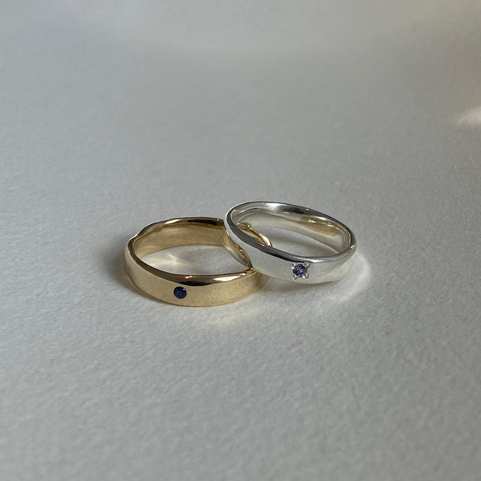 Signature Stone Band Ring | Solid White Gold