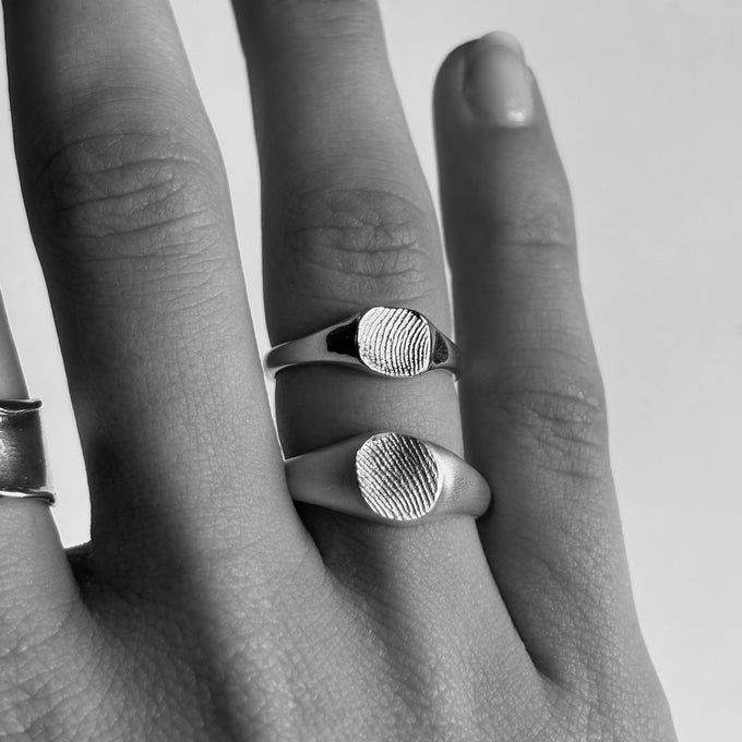Impression™ Petite Signet Ring | Rose Gold