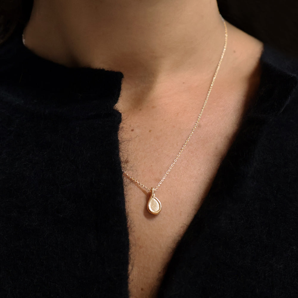 Forma Pendant | Yellow Gold