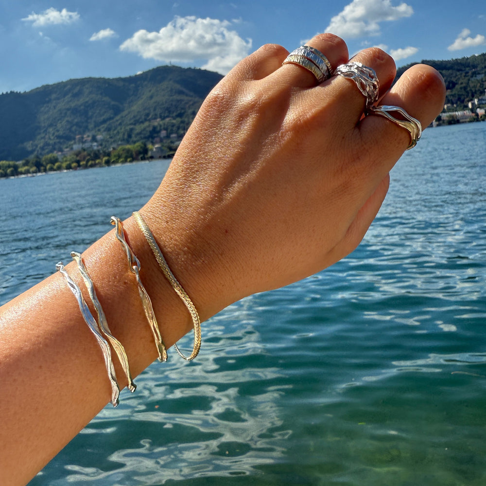 Sculpt Bangle | Silver
