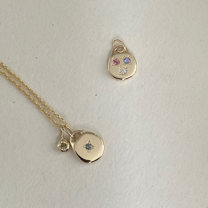 Round Stone Pendant | Yellow Gold