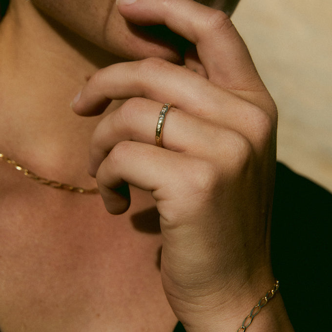 Hammered Stone Ring | Solid Yellow Gold
