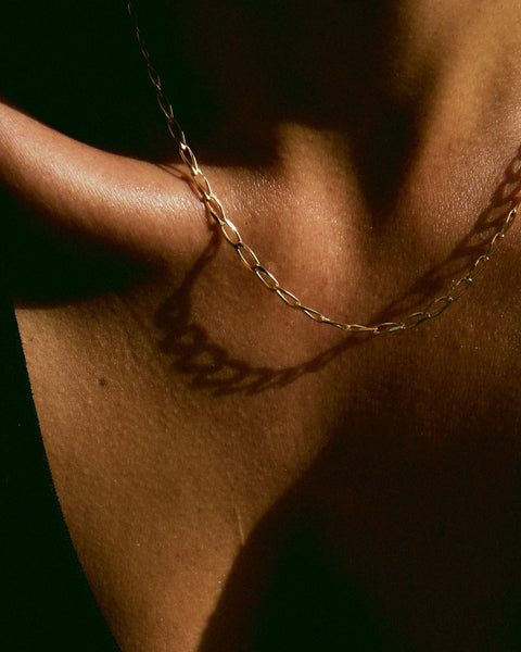 Fine Ribbon Link Necklace | Yellow Gold