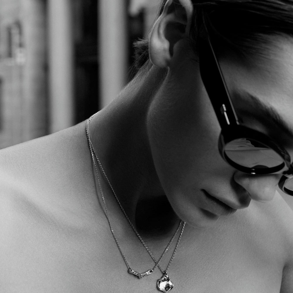 Sculpt Bar Necklace | Rose Gold
