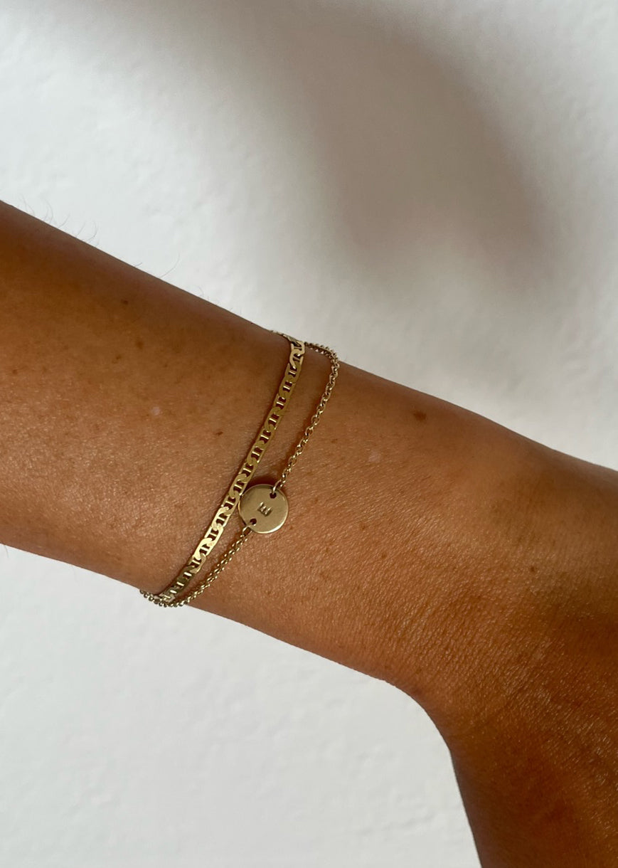 Personalised Plate Bracelet | Solid Yellow Gold