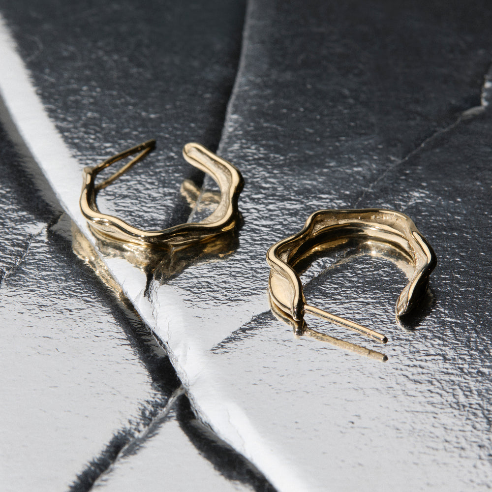Wave Hoops | Yellow Gold