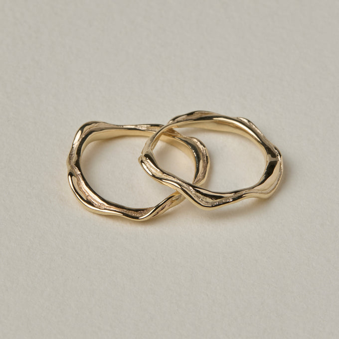 Delicate Sculpt Ring | Yellow Gold