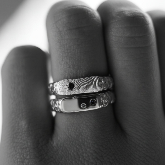 Custom Mason Ring (Stones & Engraving) | Rose Gold