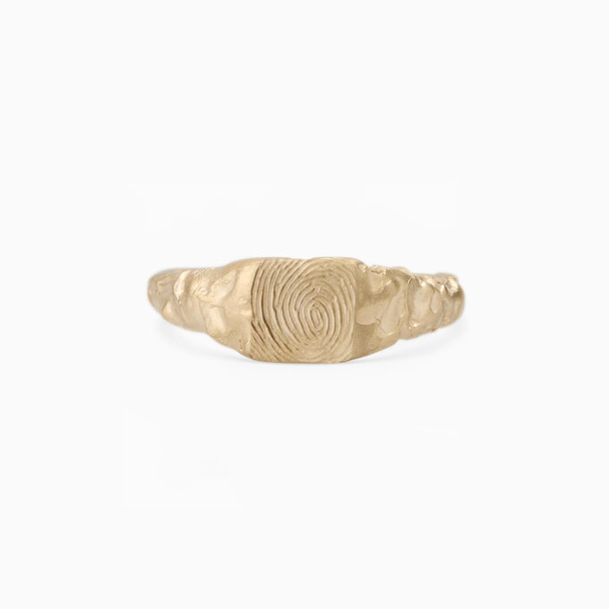 Engraved Slate Signet Ring | Yellow Gold