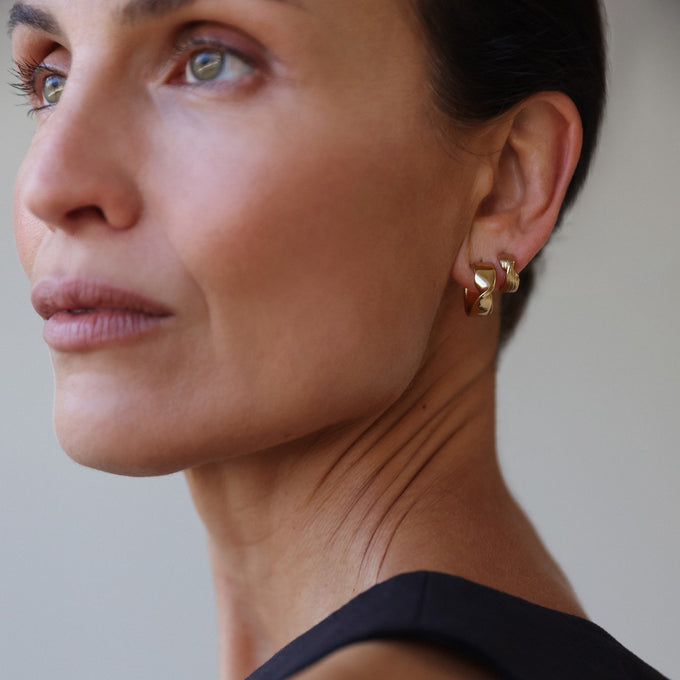 Twist Hoops | Gold
