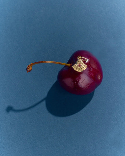 Birthstone Shell Pendant | Yellow, Rose or White Gold