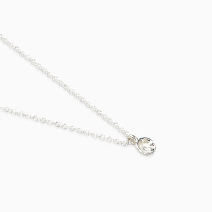 Tiny Concave Necklace | Silver