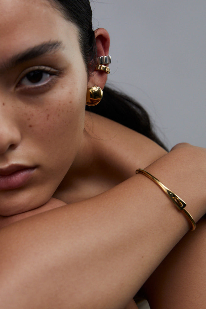 Catch Bangle | Gold