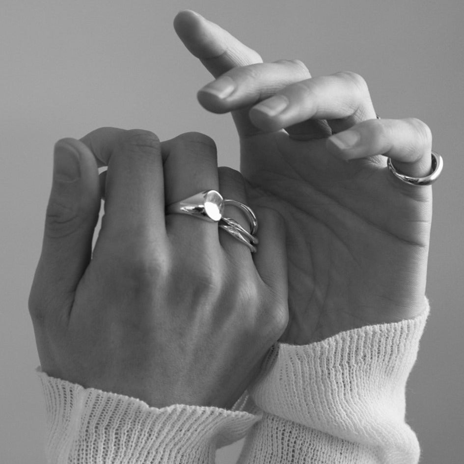 Signature Signet Ring | White Gold