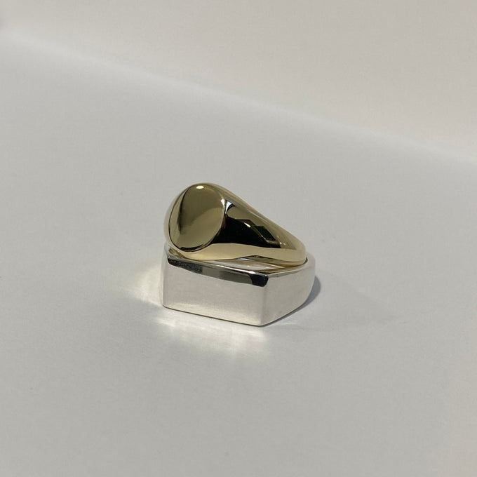 Signature Signet Ring | Yellow Gold