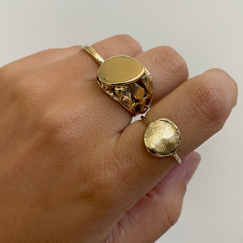 Impression Ring | Yellow Gold – Linden Cook Jewellery
