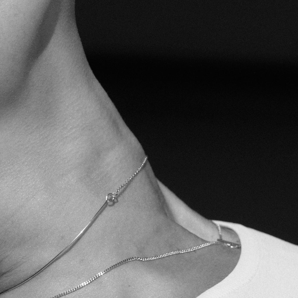 Fine Curb Drop Necklace | Silver