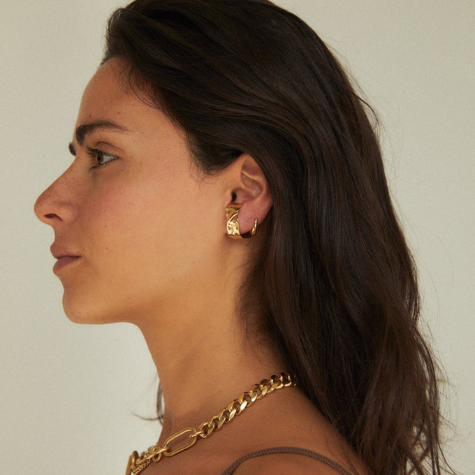 Vault Necklace | Gold