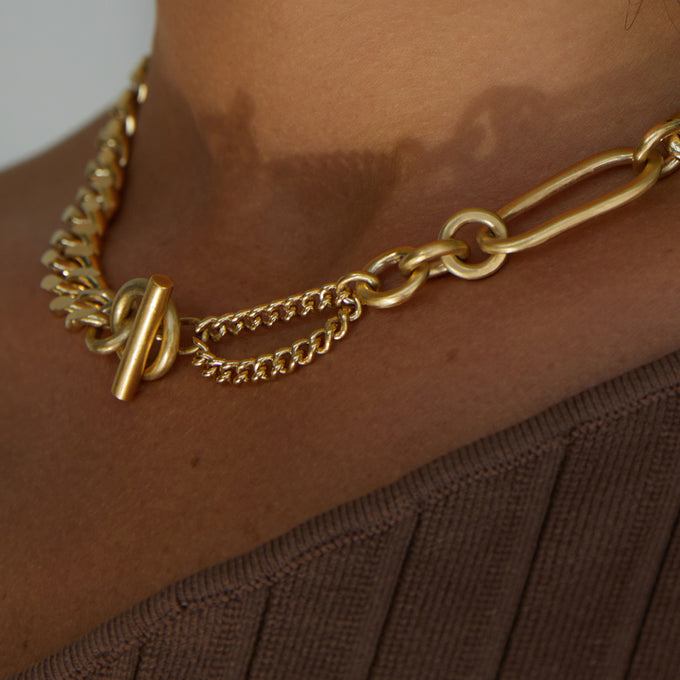 Vault Necklace | Gold